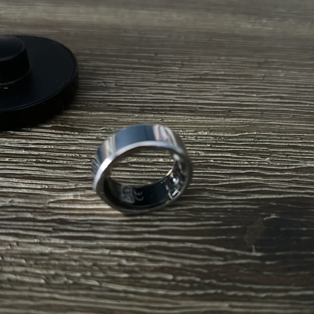 Oura Silver Generation 3 - Picture 3 of 3